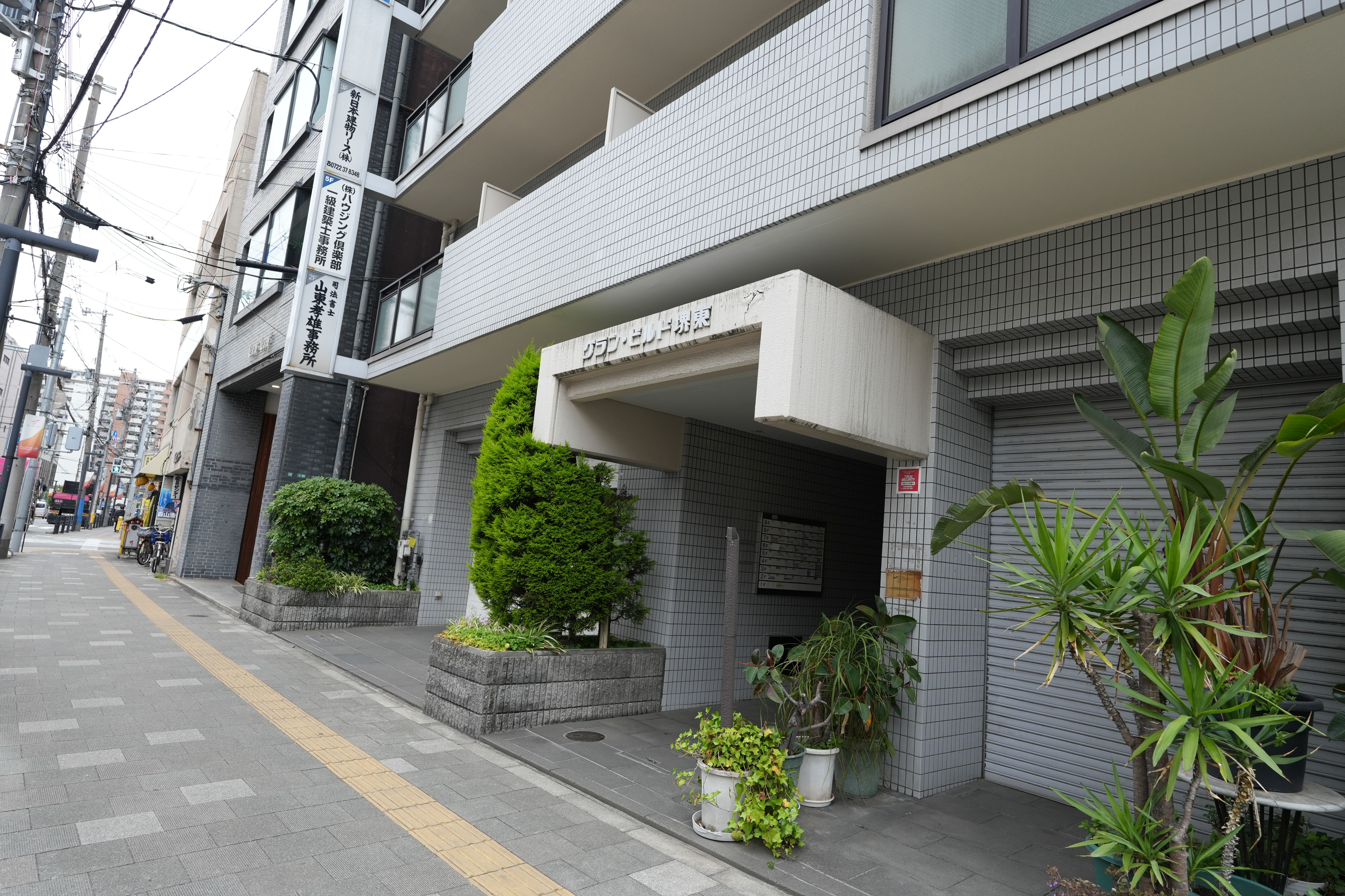 マンション入口